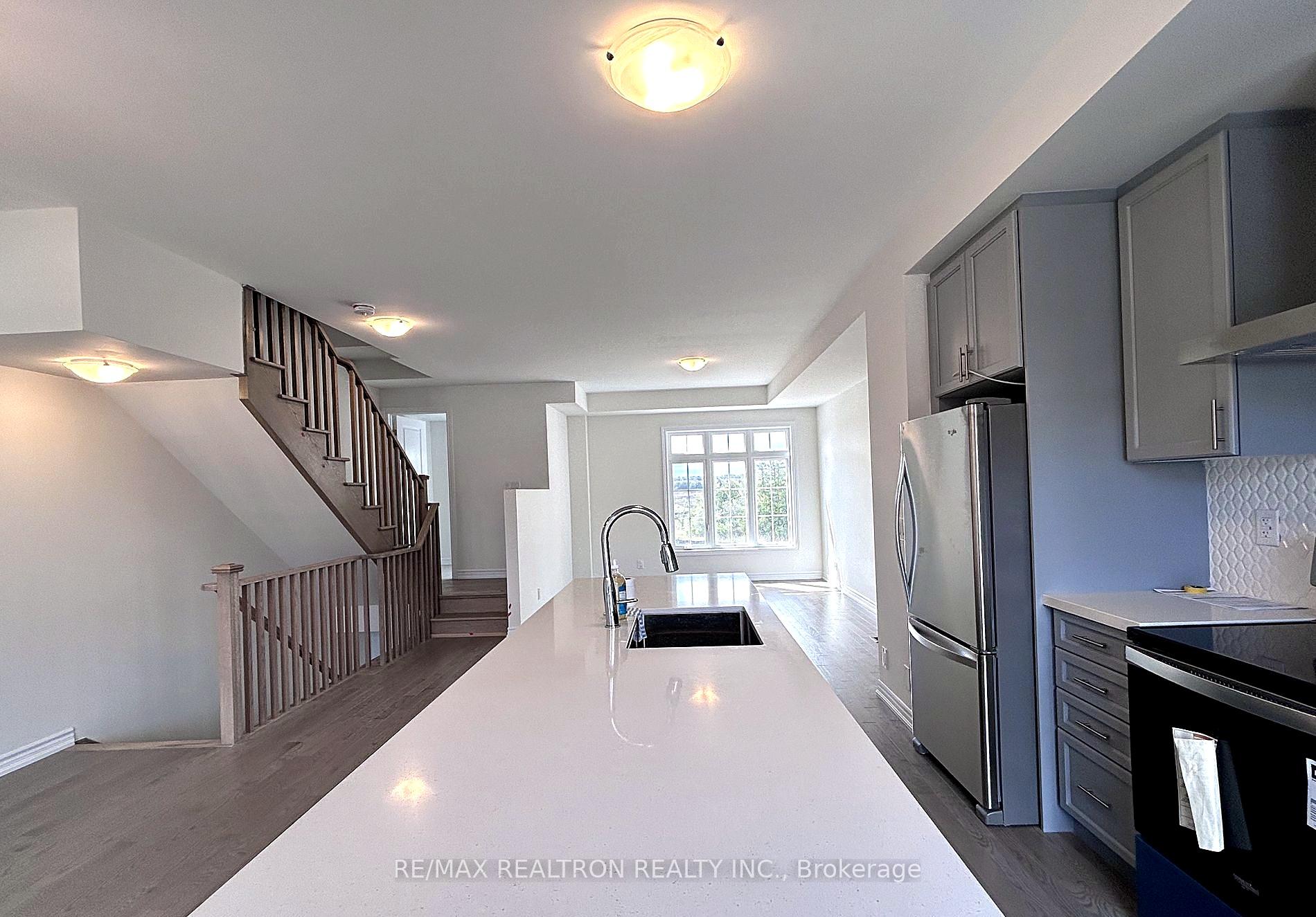 Photo 3 of 113 Yorkton Boulevard, Markham, Angus Glen — HOMEH