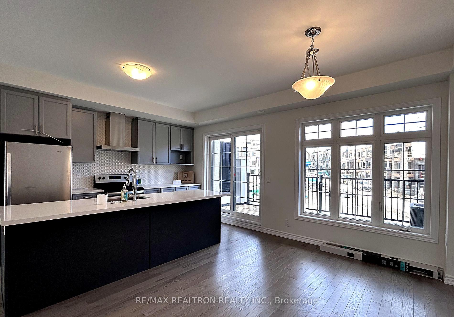 Photo 4 of 113 Yorkton Boulevard, Markham, Angus Glen — HOMEH