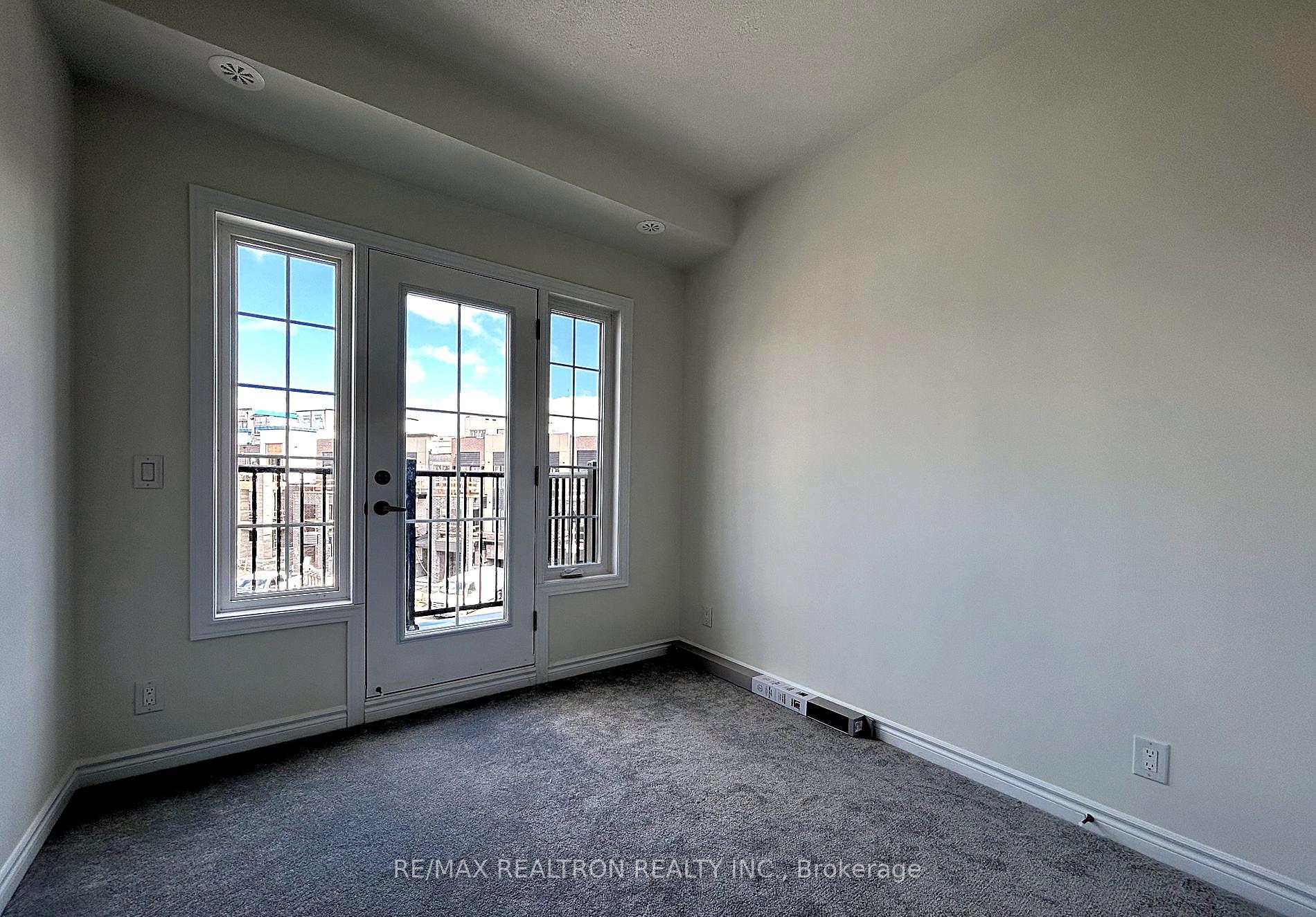 Photo 6 of 113 Yorkton Boulevard, Markham, Angus Glen — HOMEH