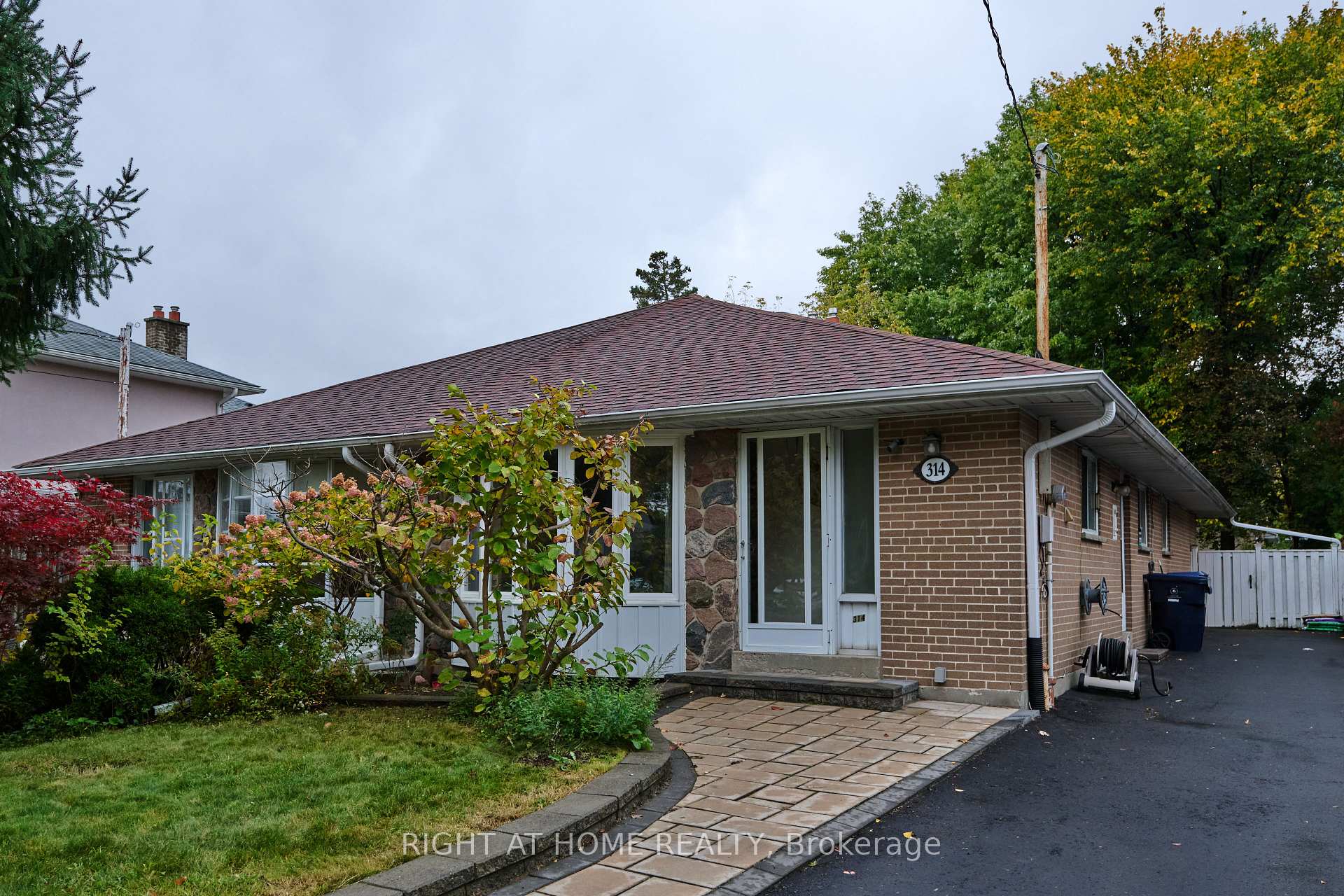 Photo of 314 Dudley Avenue