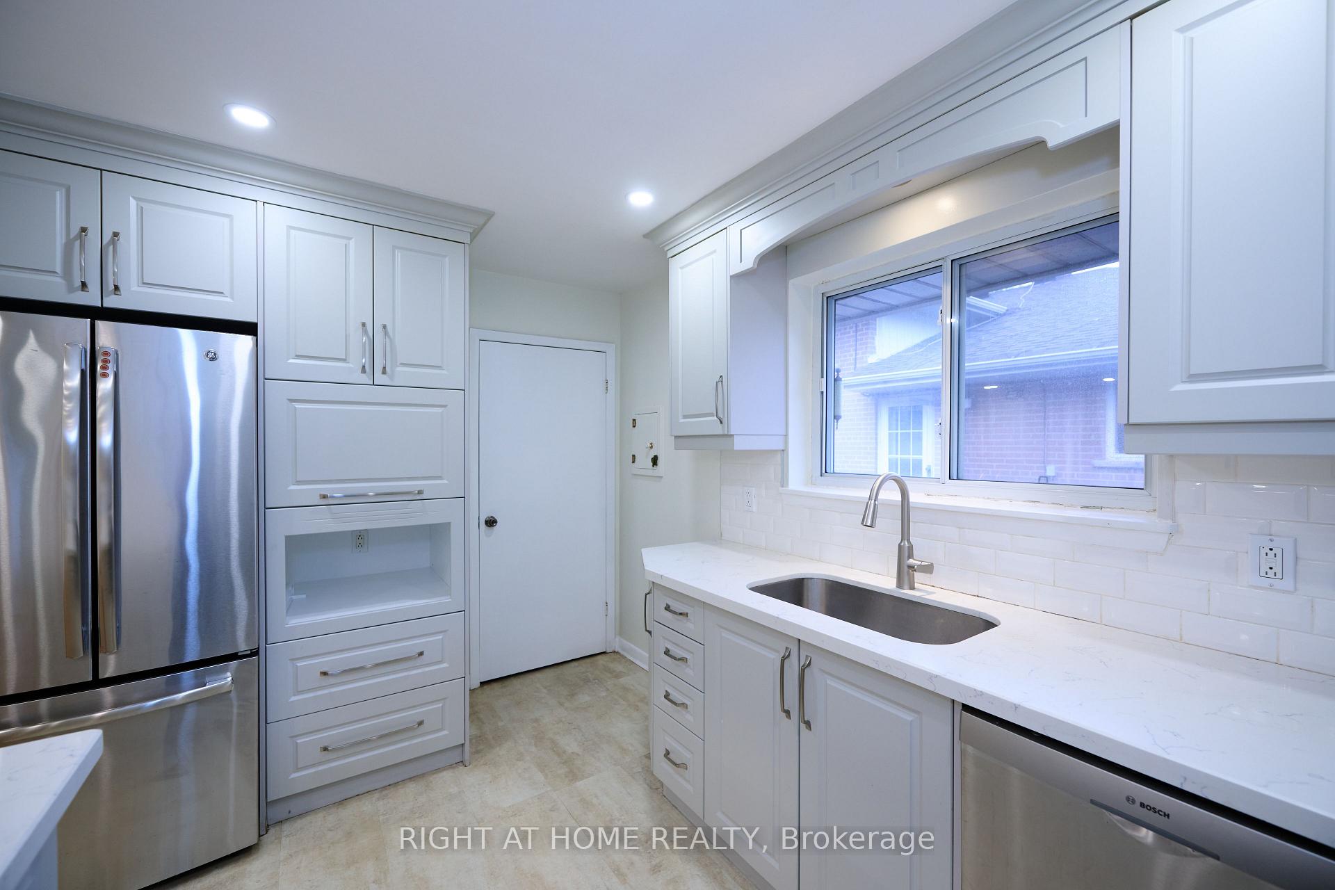 Photo 18 of 314 Dudley Avenue, North York, Willowdale East — HOMEH