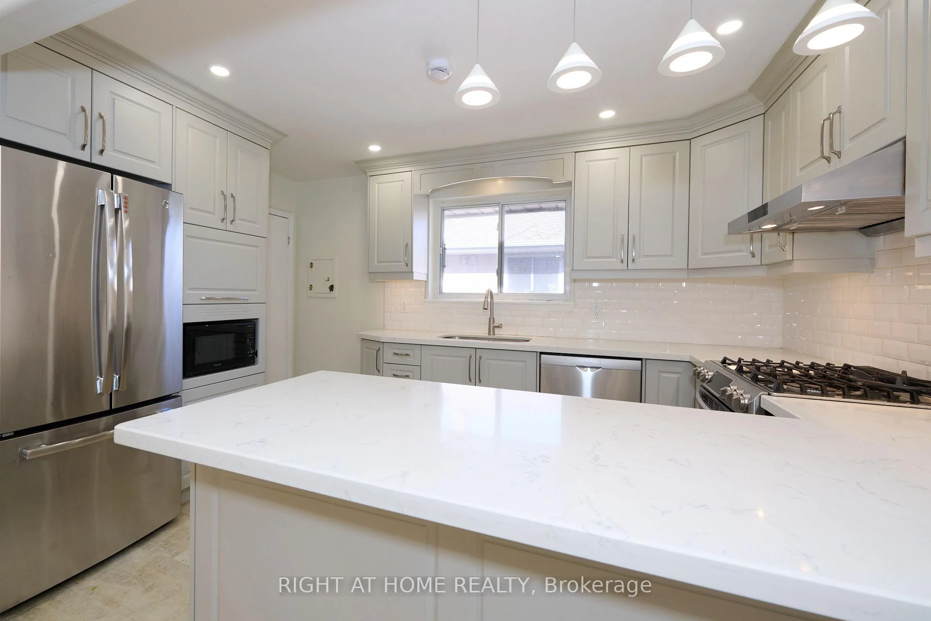 Photo 28 of 314 Dudley Avenue, North York, Willowdale East — HOMEH