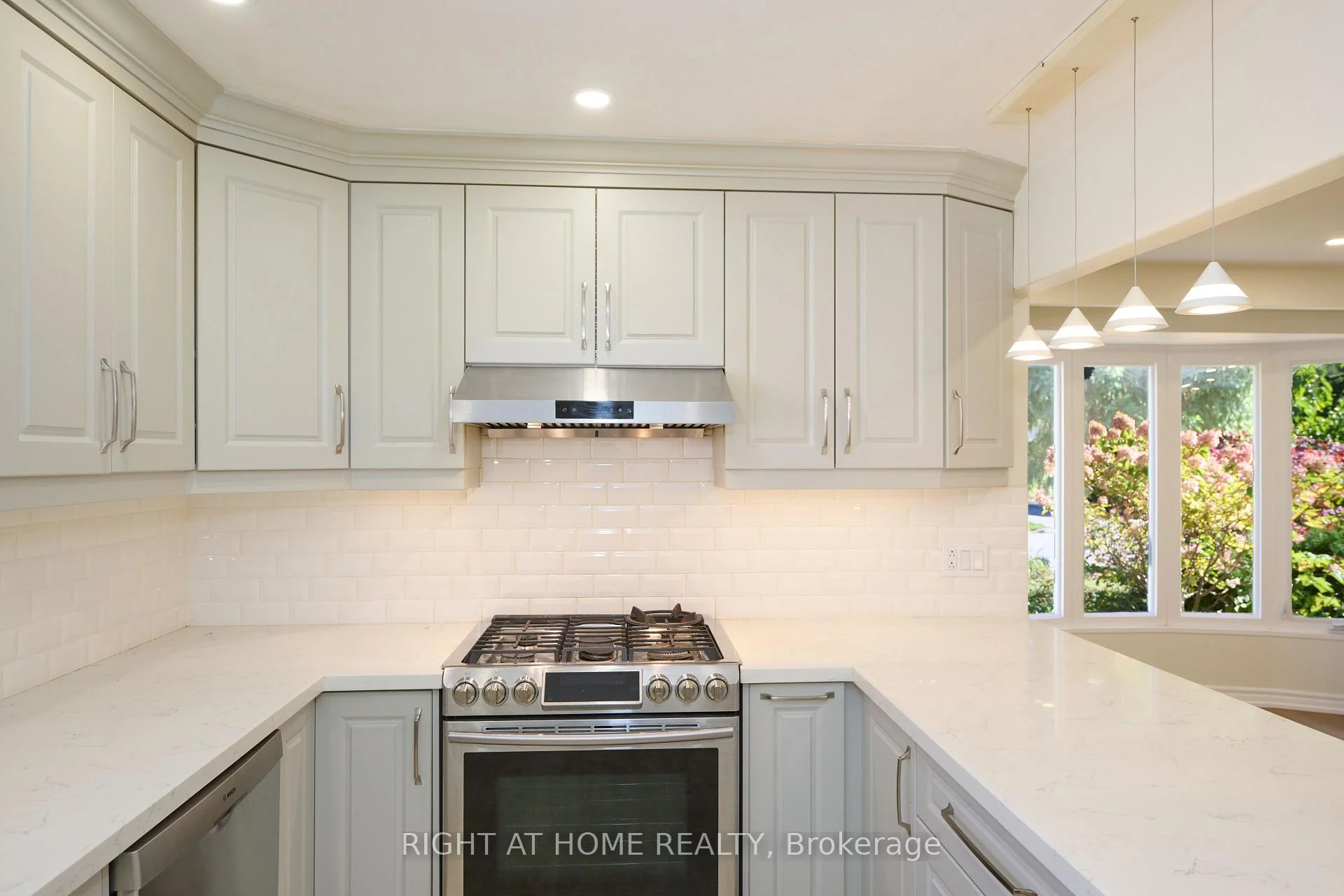 Photo 30 of 314 Dudley Avenue, North York, Willowdale East — HOMEH