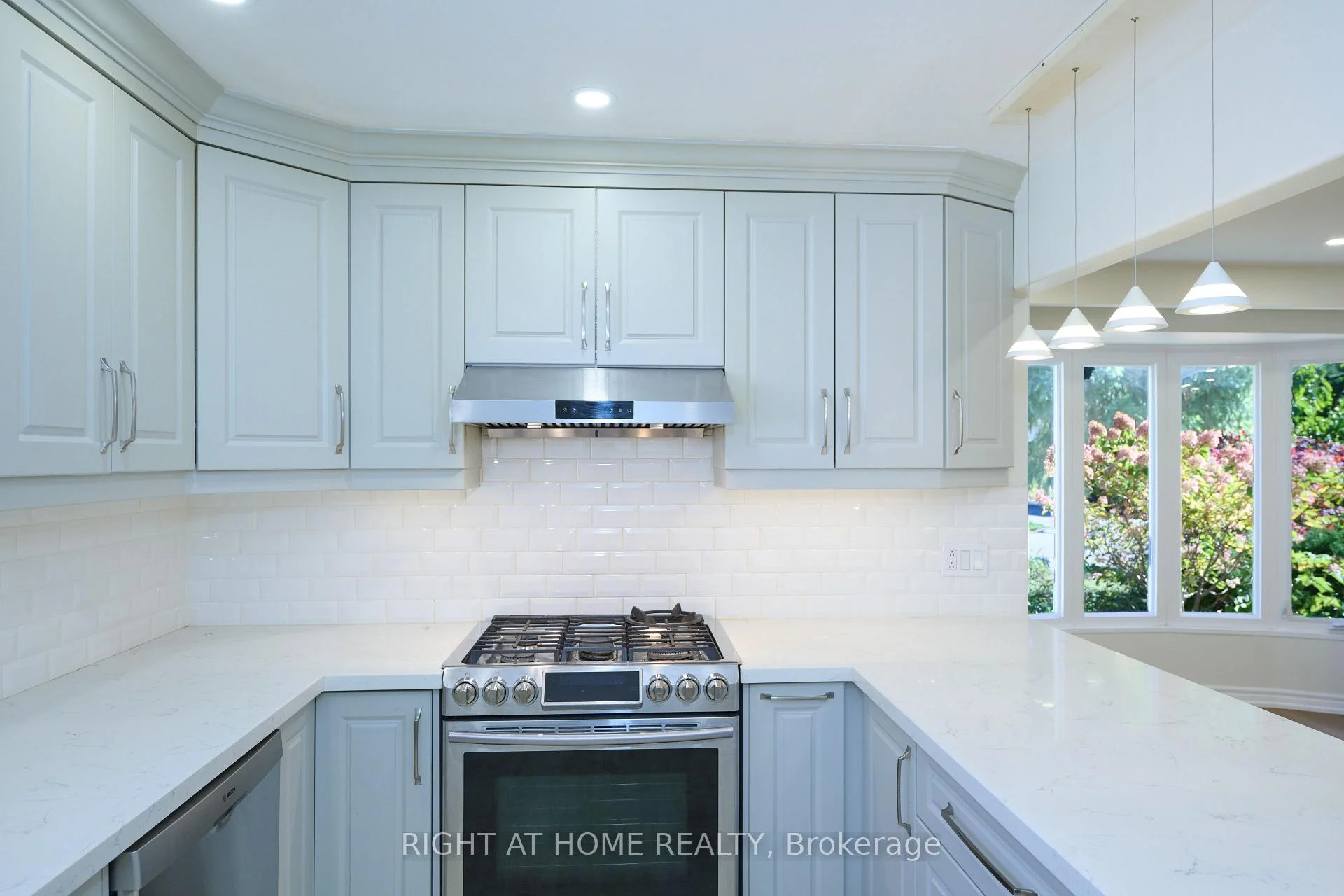 Photo 31 of 314 Dudley Avenue, North York, Willowdale East — HOMEH