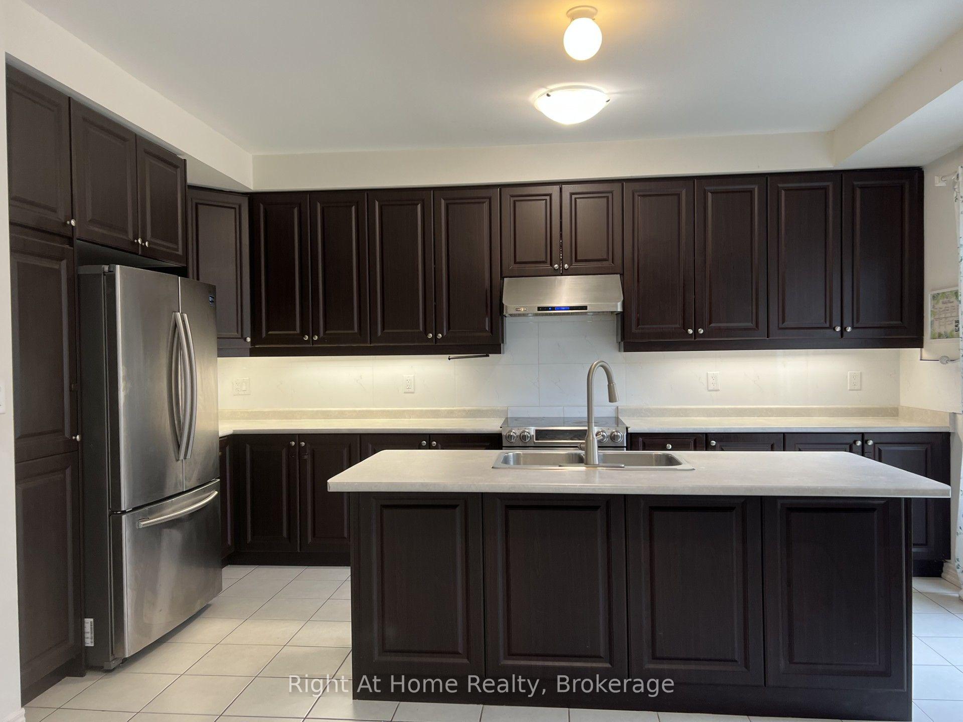 Photo 5 of 479 George Ryan Avenue, Oakville, Joshua Meadows — HOMEH