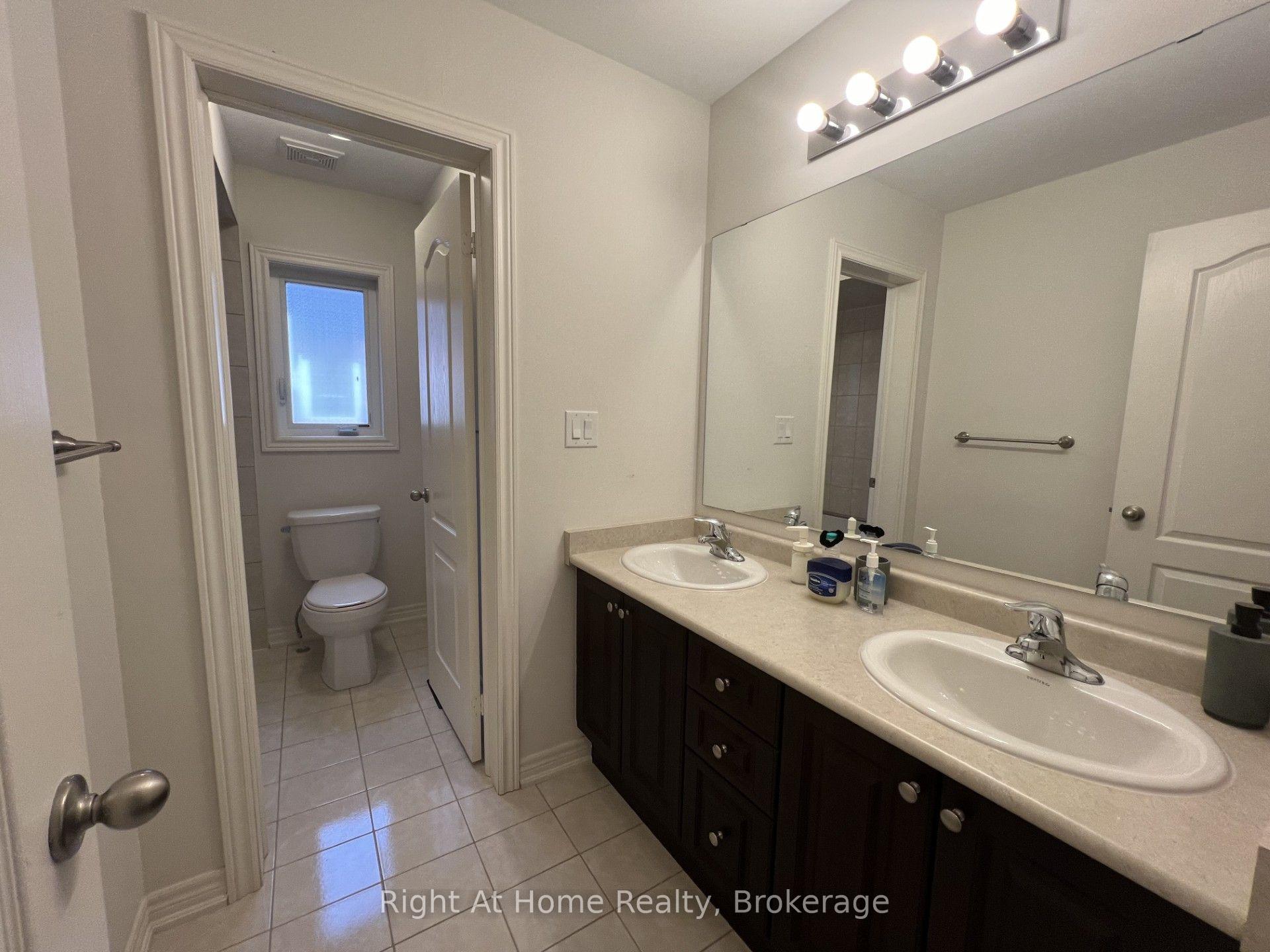 Photo 8 of 479 George Ryan Avenue, Oakville, Joshua Meadows — HOMEH