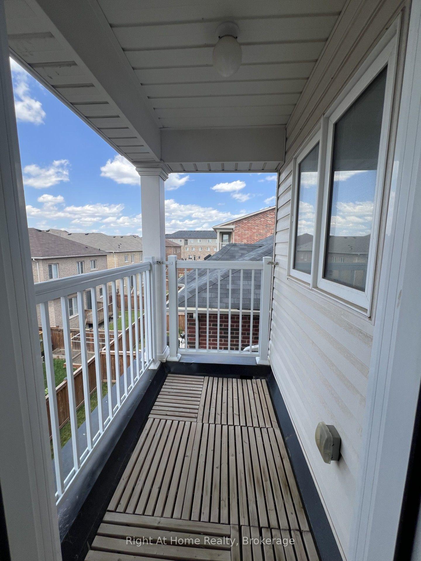 Photo 10 of 479 George Ryan Avenue, Oakville, Joshua Meadows — HOMEH