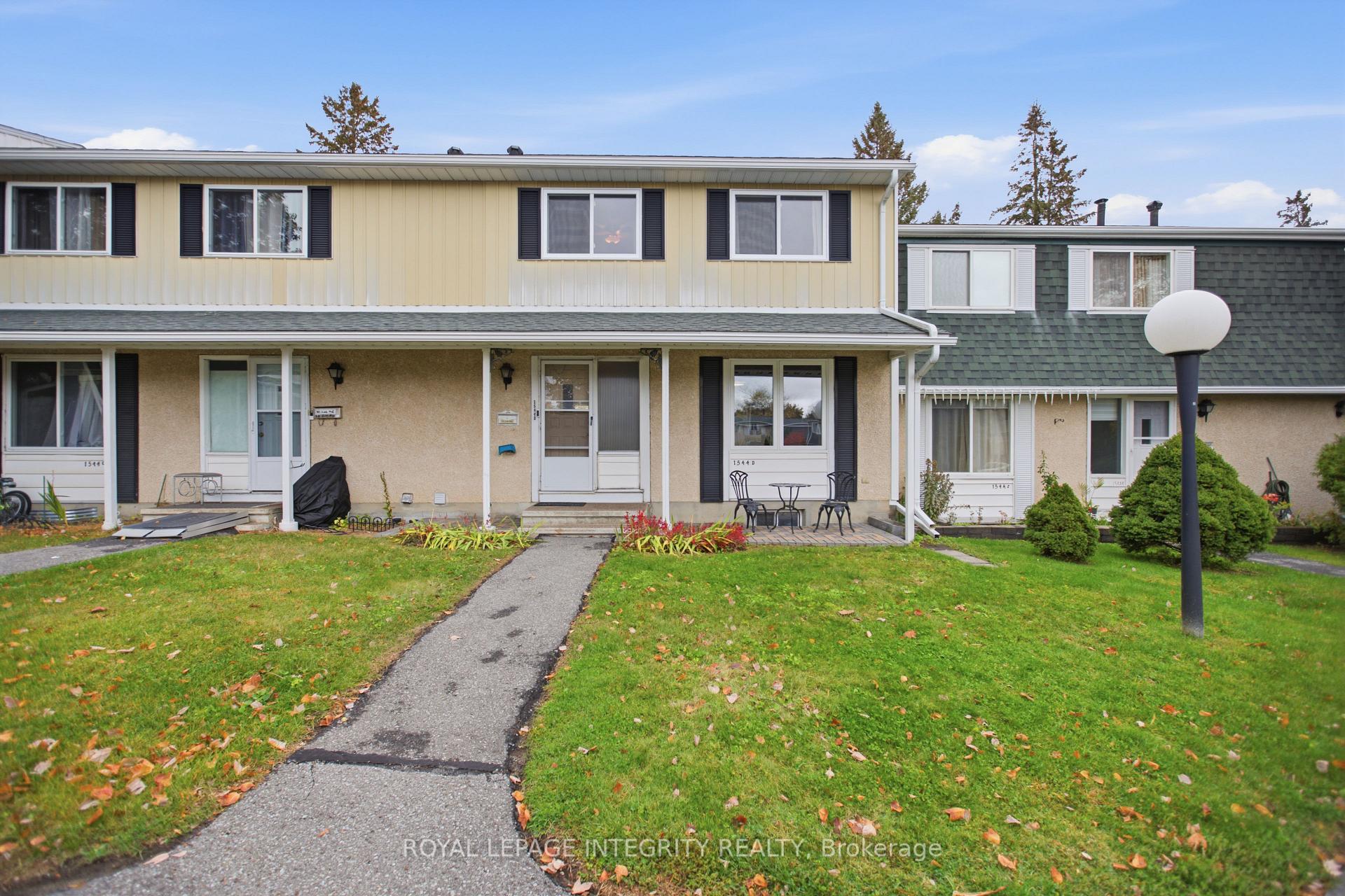 Photo 1 of 1544D Beaverpond Drive, Ottawa, Pineview — HOMEH