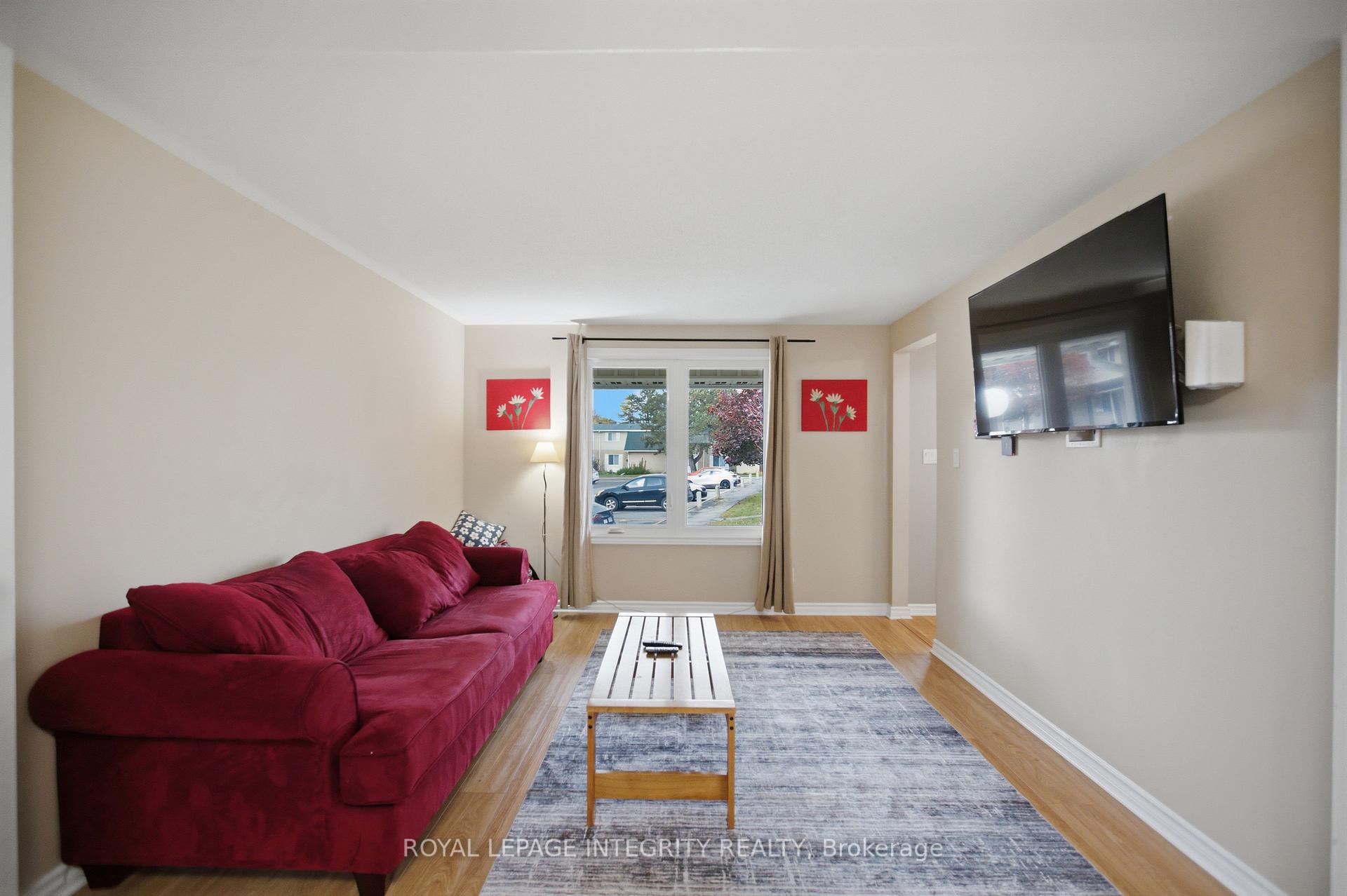 Photo 5 of 1544D Beaverpond Drive, Ottawa, Pineview — HOMEH