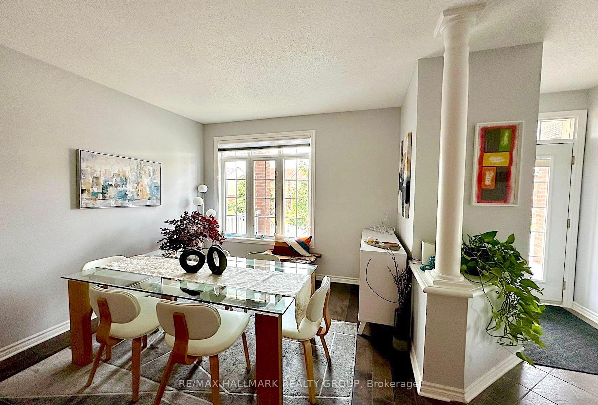 Photo 3 of 127 Eye Bright Crescent, Ottawa, Riverside South/Gloucester Glen — HOMEH