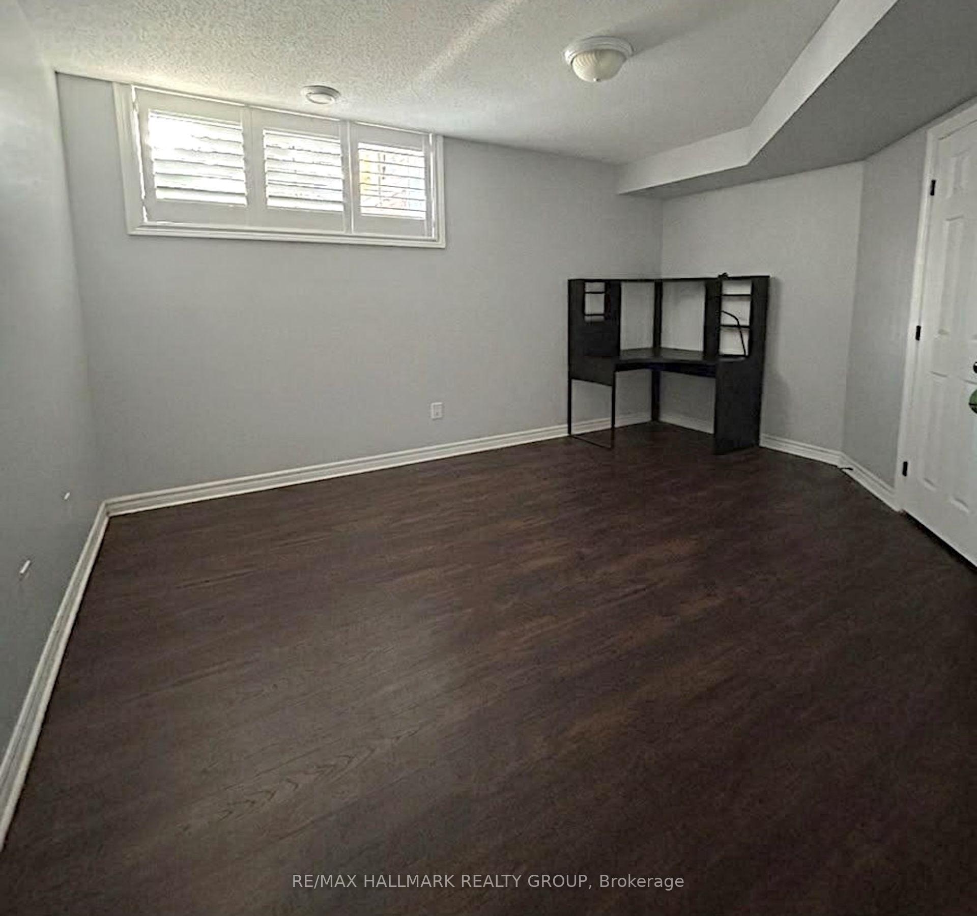Photo 9 of 127 Eye Bright Crescent, Ottawa, Riverside South/Gloucester Glen — HOMEH