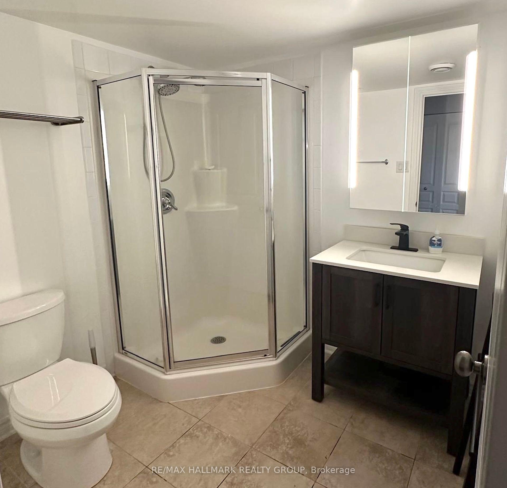 Photo 10 of 127 Eye Bright Crescent, Ottawa, Riverside South/Gloucester Glen — HOMEH