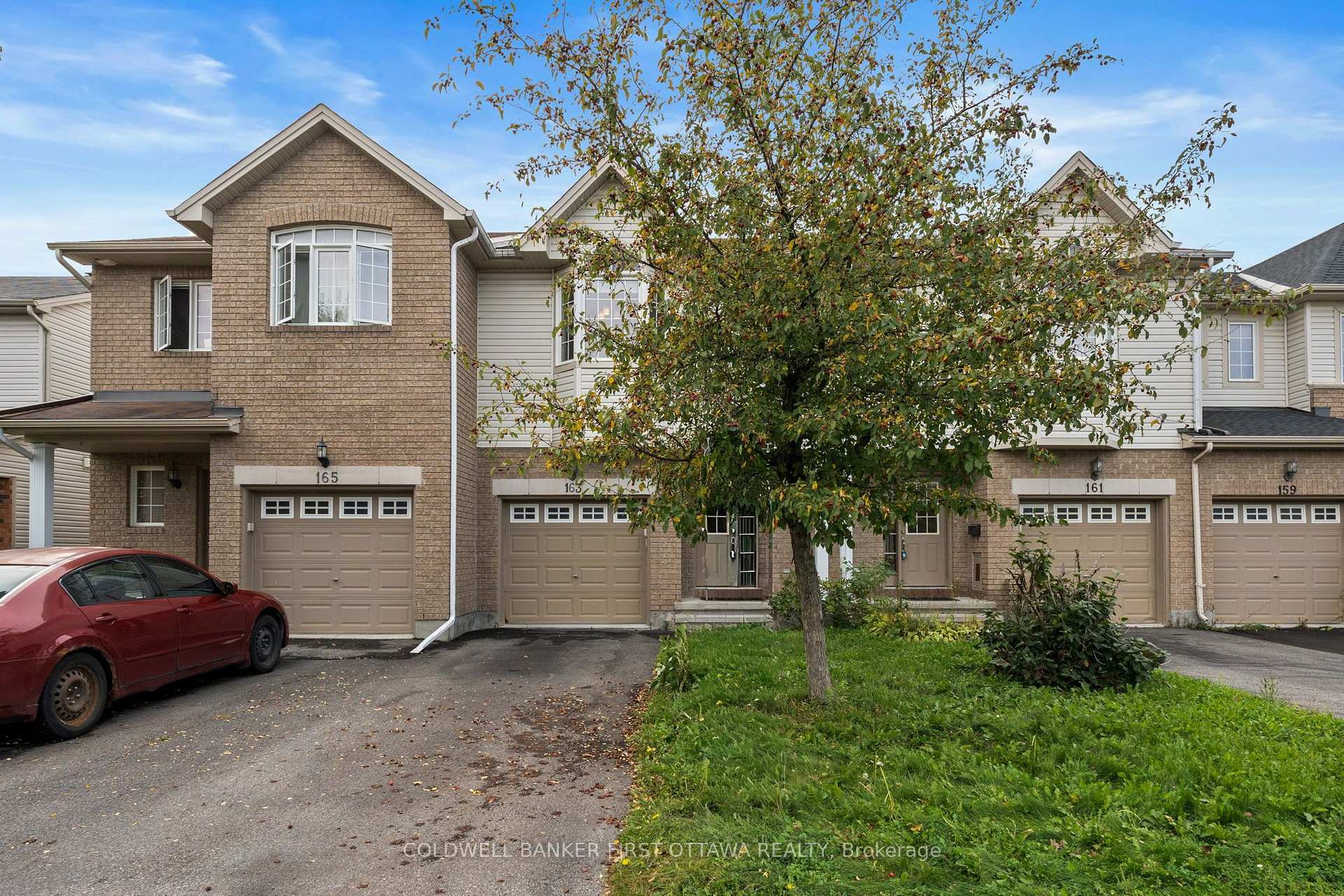 Photo 2 of 163 Romina Street, Ottawa, Kanata - Emerald Meadows/Trailwest — HOMEH