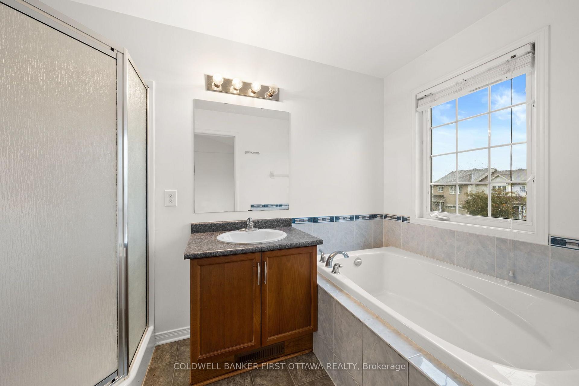 Photo 25 of 163 Romina Street, Ottawa, Kanata - Emerald Meadows/Trailwest — HOMEH