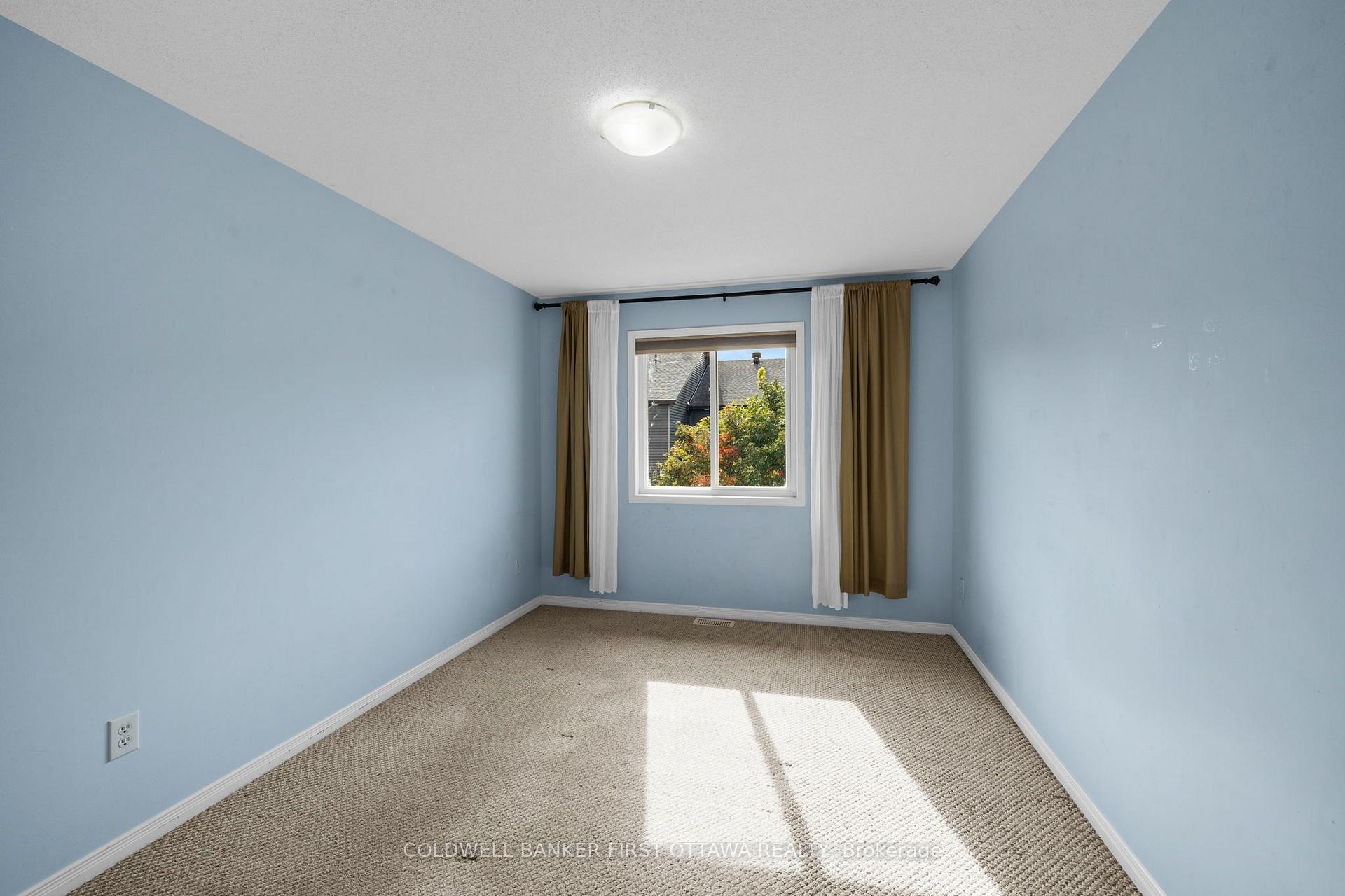Photo 28 of 163 Romina Street, Ottawa, Kanata - Emerald Meadows/Trailwest — HOMEH