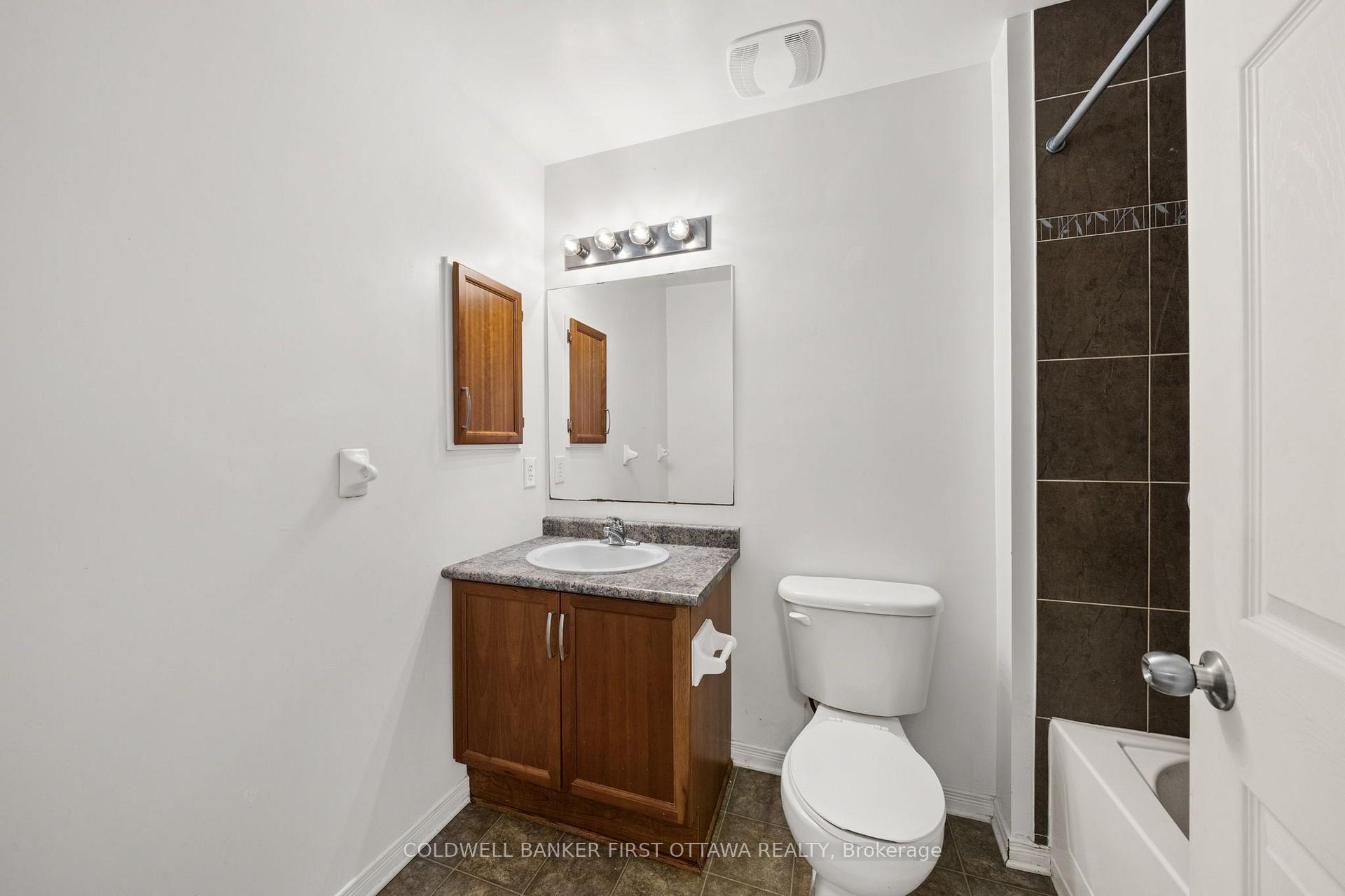 Photo 32 of 163 Romina Street, Ottawa, Kanata - Emerald Meadows/Trailwest — HOMEH