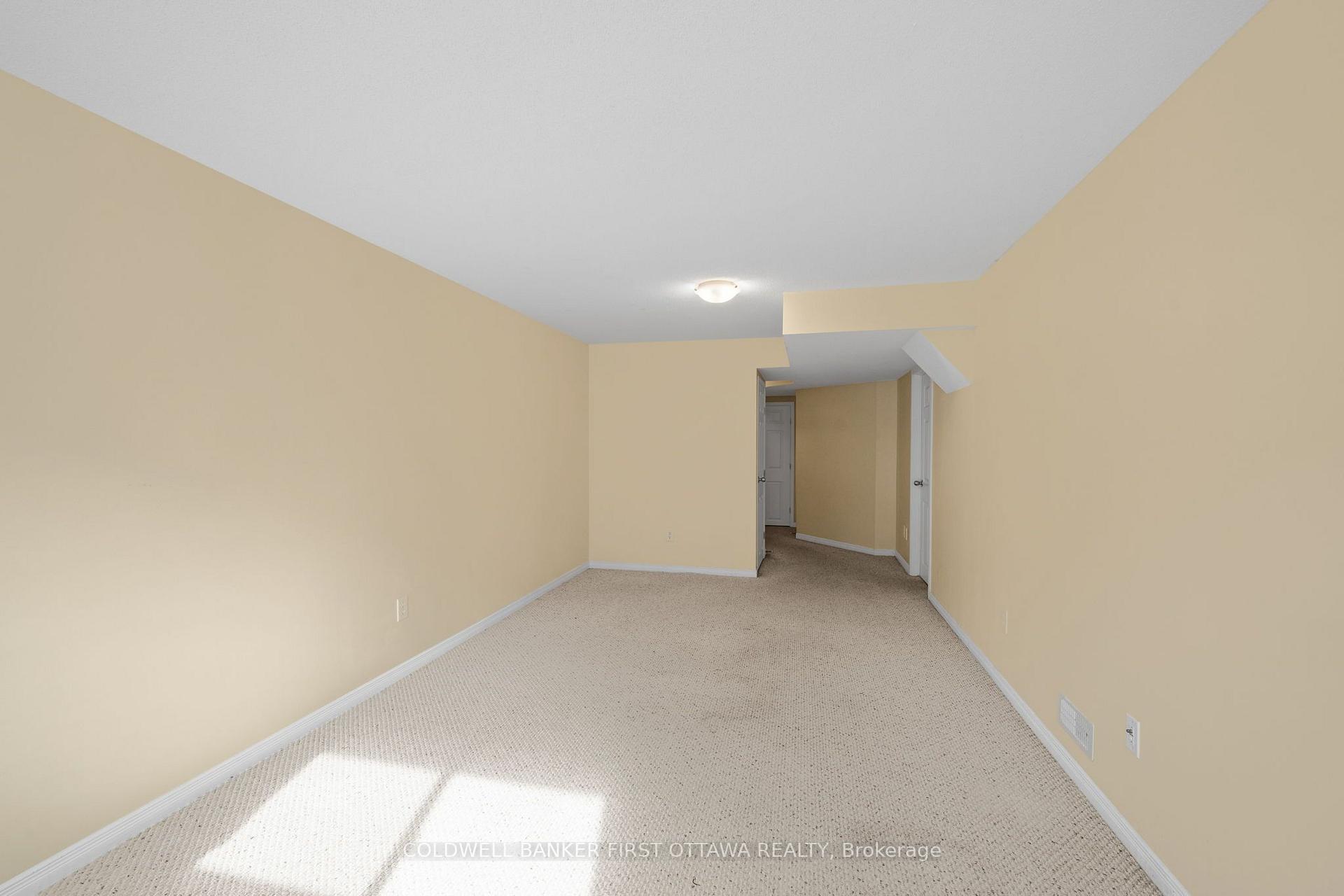 Photo 36 of 163 Romina Street, Ottawa, Kanata - Emerald Meadows/Trailwest — HOMEH