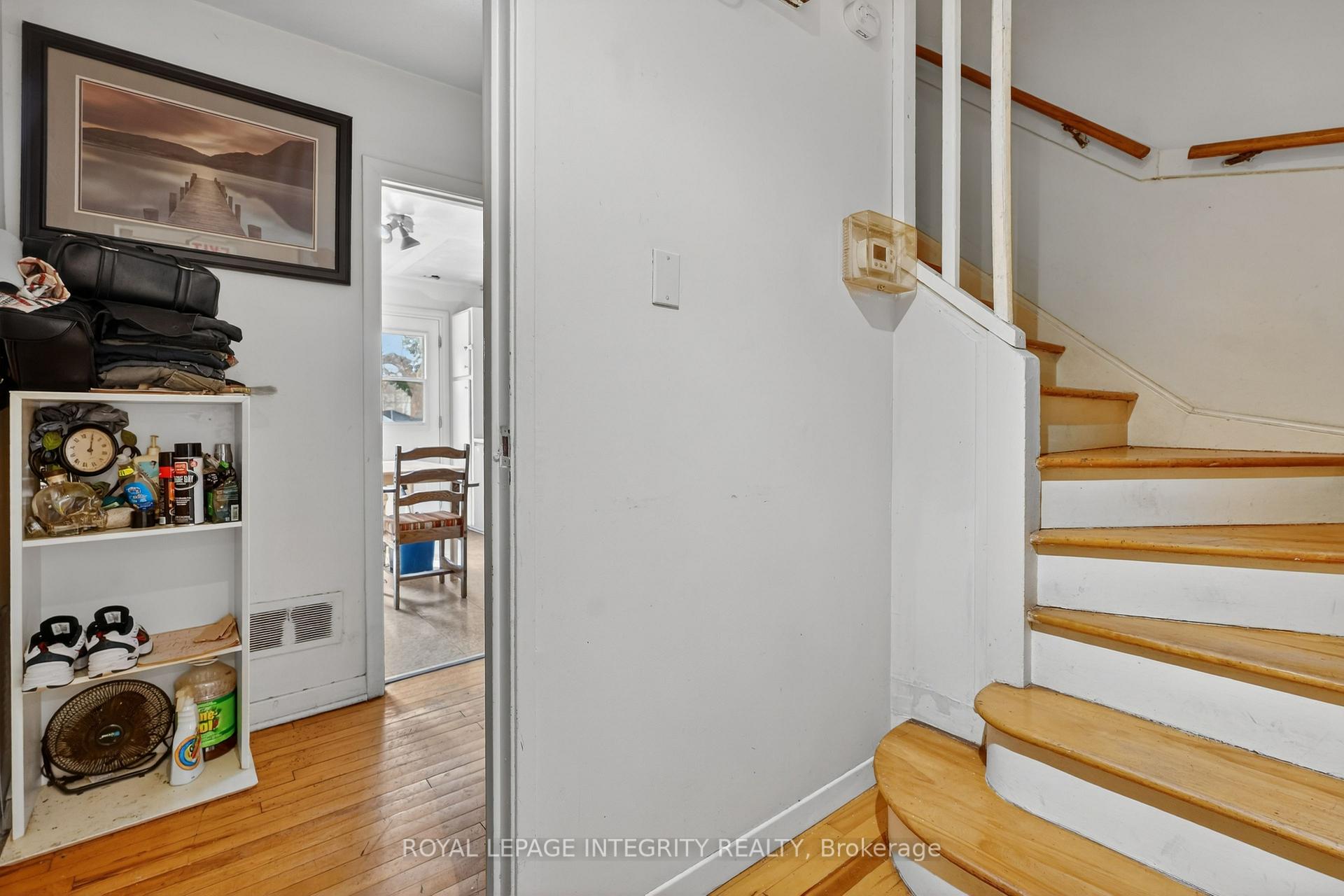 Photo 18 of 324 Queen Mary Street, Ottawa, Overbrook/Castle Heights — HOMEH