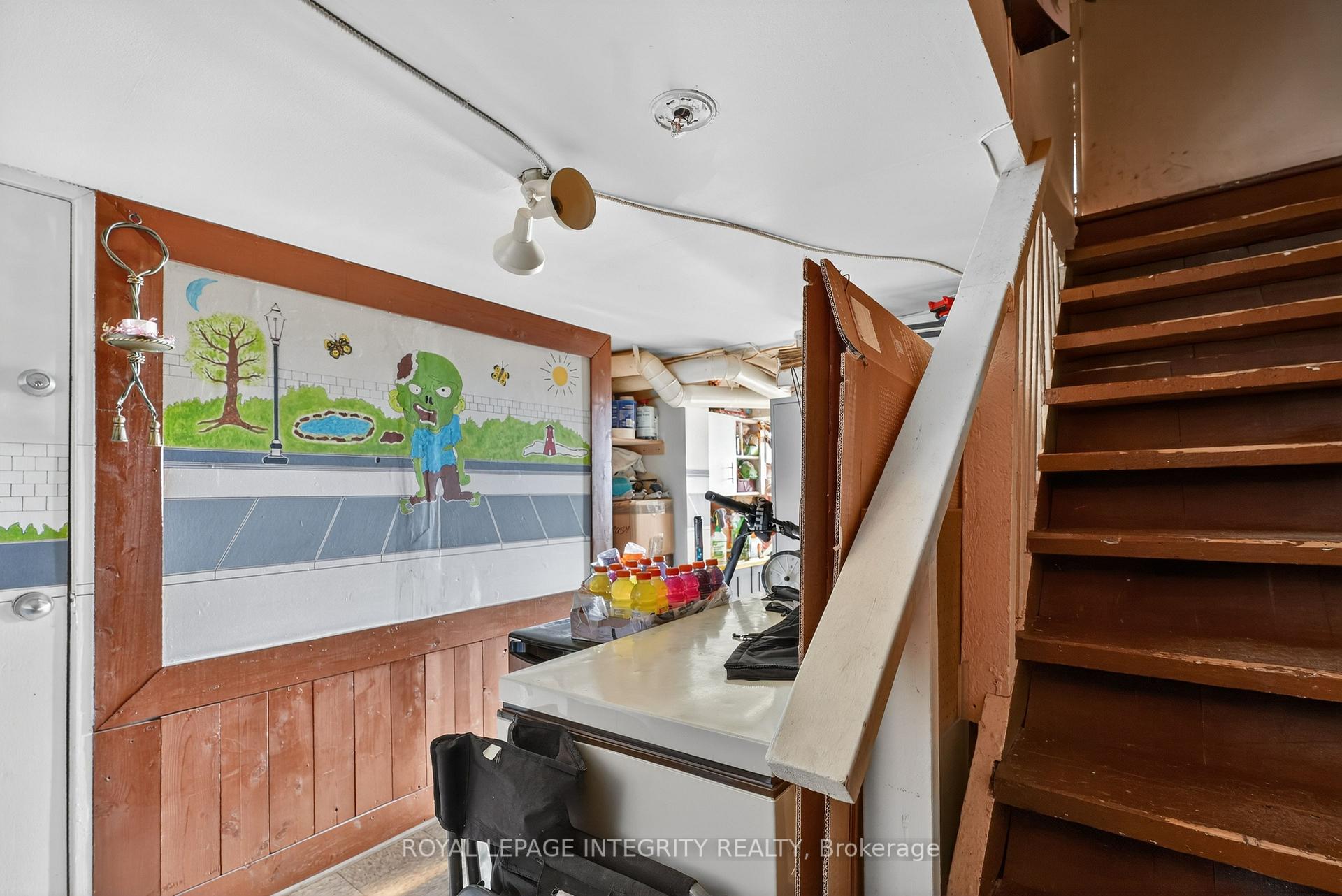 Photo 21 of 324 Queen Mary Street, Ottawa, Overbrook/Castle Heights — HOMEH