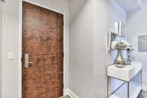 Photo 3 of 763 Bay Street, Toronto, Bay Street Corridor — HOMEH