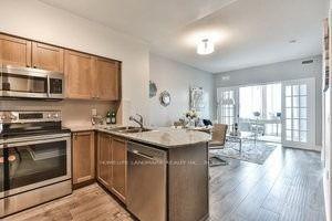 Photo 5 of 763 Bay Street, Toronto, Bay Street Corridor — HOMEH
