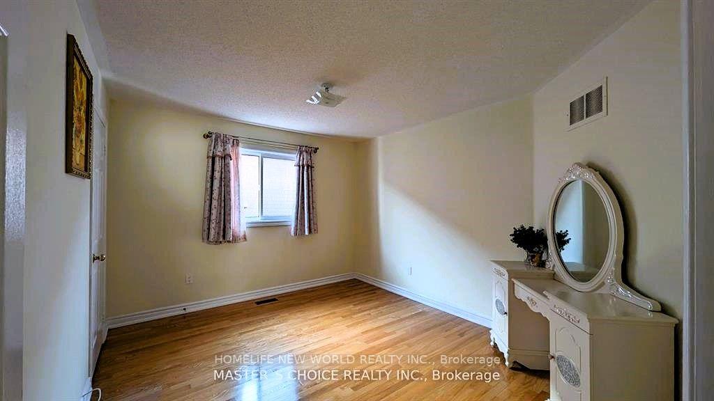 Photo 9 of 6 Farmstead Road, Richmond Hill, Rouge Woods — HOMEH