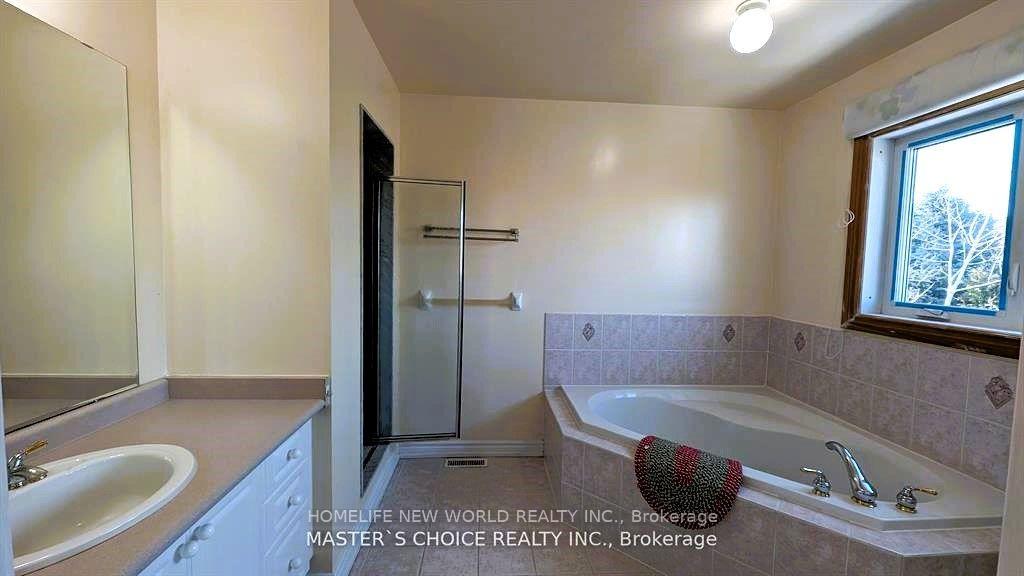 Photo 11 of 6 Farmstead Road, Richmond Hill, Rouge Woods — HOMEH