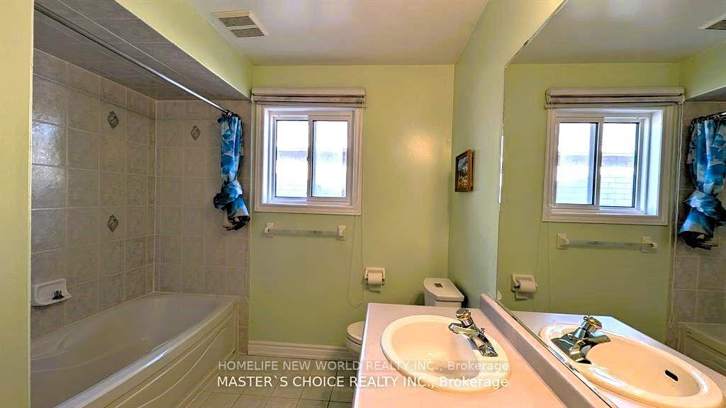 Photo 12 of 6 Farmstead Road, Richmond Hill, Rouge Woods — HOMEH