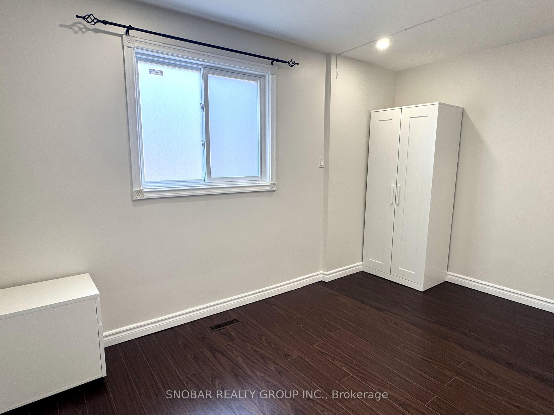 Photo 8 of Unit Middle, 47 Crayford Drive, Scarborough, Steeles — HOMEH