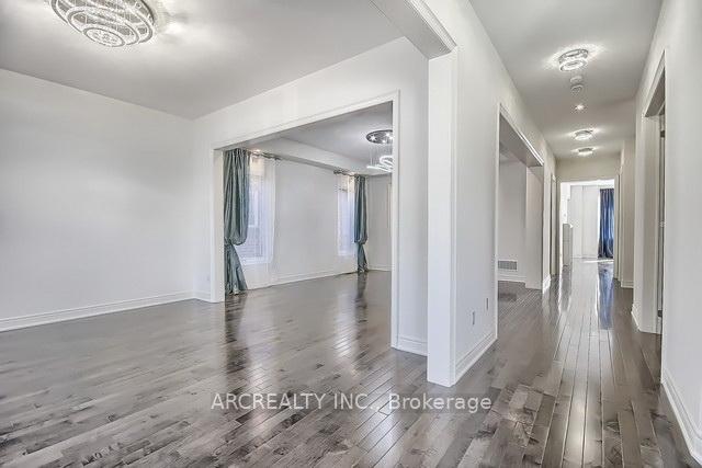 Photo 7 of 79 Baldry Avenue, Vaughan, Patterson — HOMEH