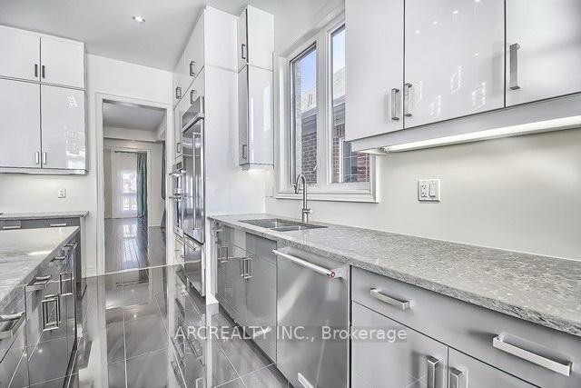 Photo 16 of 79 Baldry Avenue, Vaughan, Patterson — HOMEH