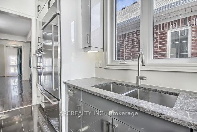 Photo 17 of 79 Baldry Avenue, Vaughan, Patterson — HOMEH