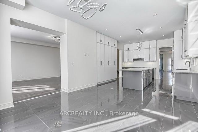 Photo 24 of 79 Baldry Avenue, Vaughan, Patterson — HOMEH