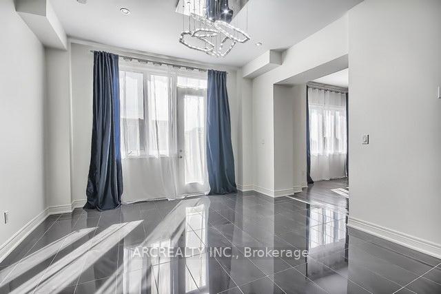 Photo 25 of 79 Baldry Avenue, Vaughan, Patterson — HOMEH