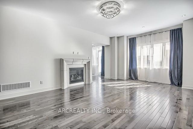 Photo 27 of 79 Baldry Avenue, Vaughan, Patterson — HOMEH