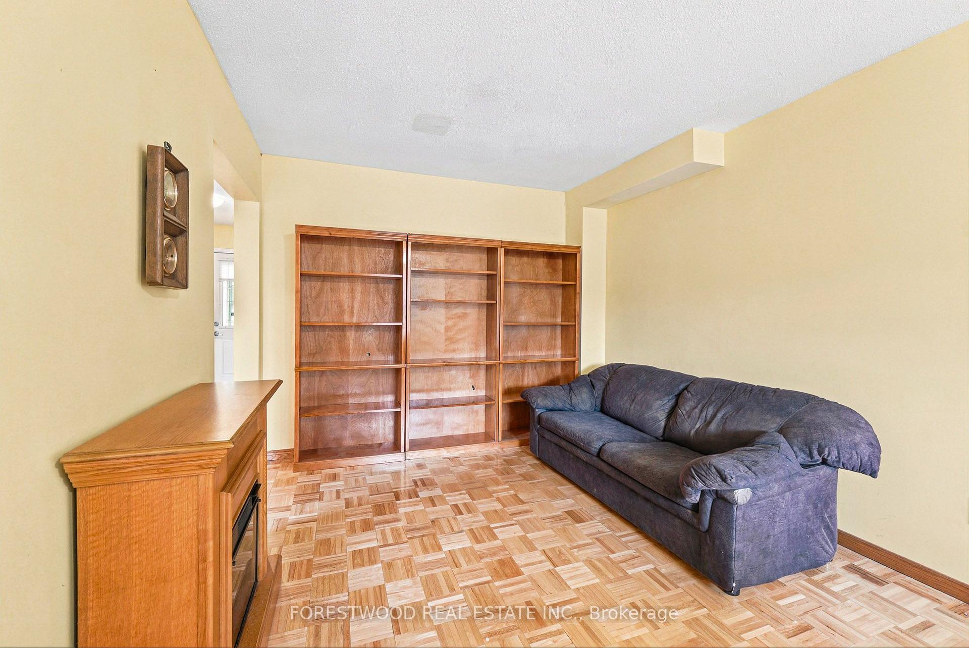 Photo 4 of 4110 Quaker Hill Drive, Mississauga, Creditview — HOMEH