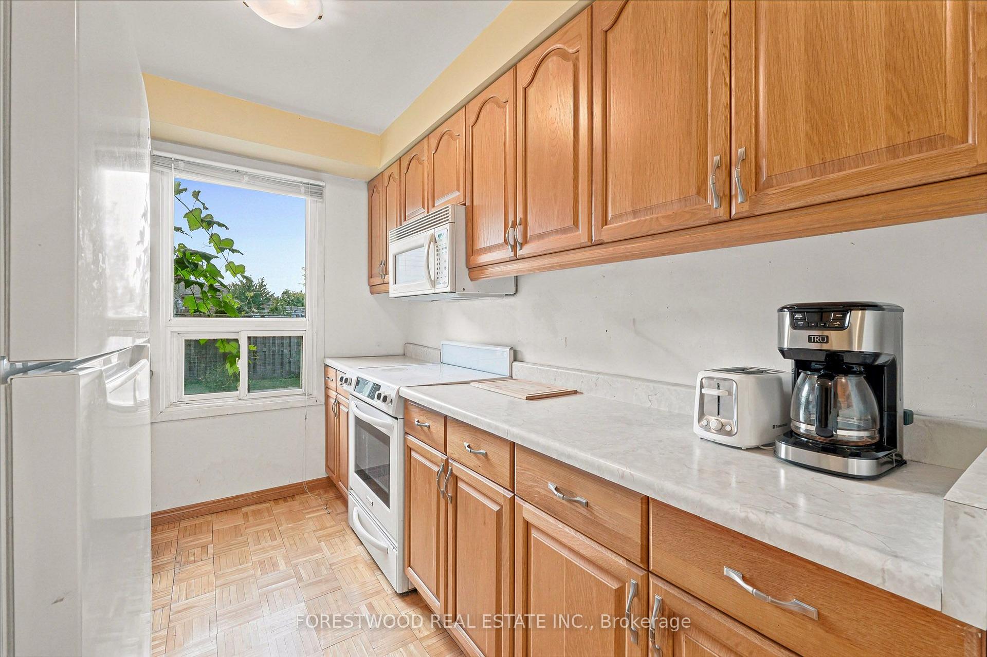 Photo 8 of 4110 Quaker Hill Drive, Mississauga, Creditview — HOMEH