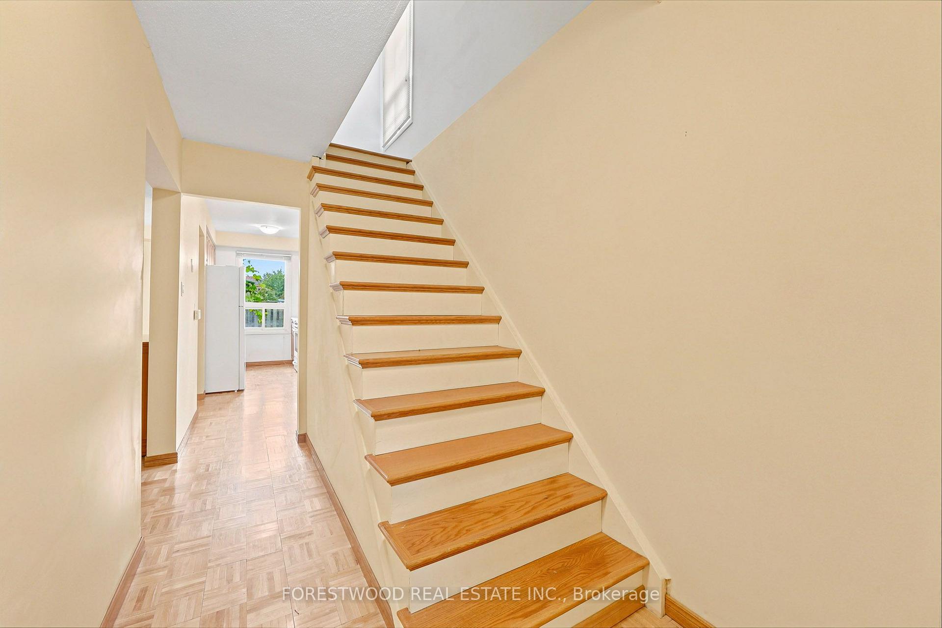 Photo 12 of 4110 Quaker Hill Drive, Mississauga, Creditview — HOMEH