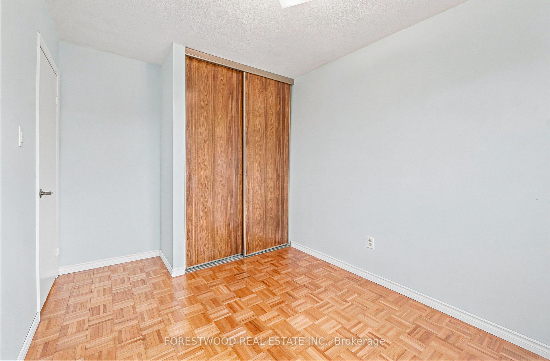 Photo 17 of 4110 Quaker Hill Drive, Mississauga, Creditview — HOMEH