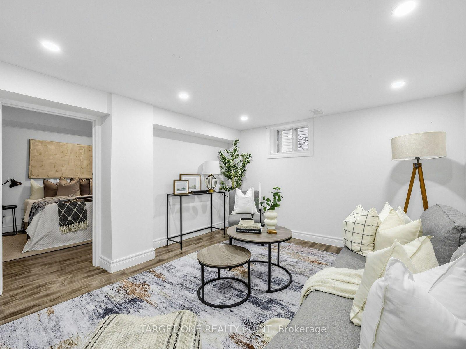 Photo 5 of 75 Gradwell Drive, Scarborough, Cliffcrest — HOMEH