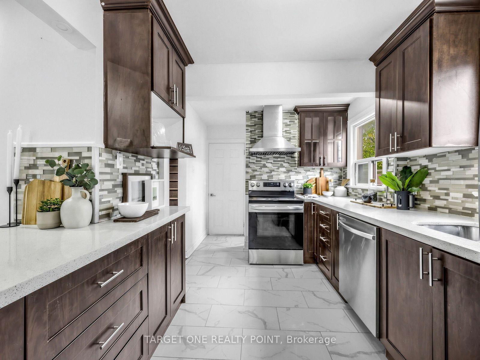 Photo 13 of 75 Gradwell Drive, Scarborough, Cliffcrest — HOMEH