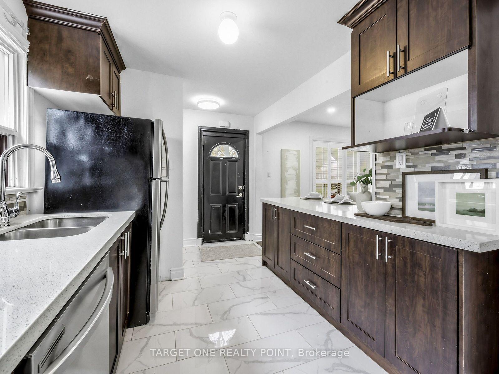 Photo 15 of 75 Gradwell Drive, Scarborough, Cliffcrest — HOMEH