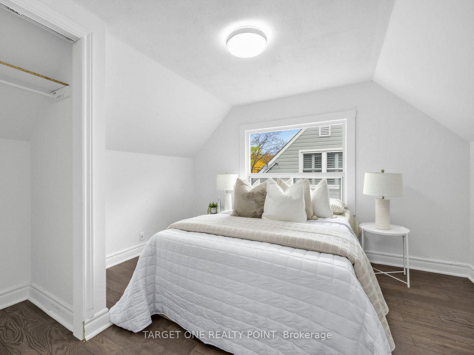 Photo 21 of 75 Gradwell Drive, Scarborough, Cliffcrest — HOMEH