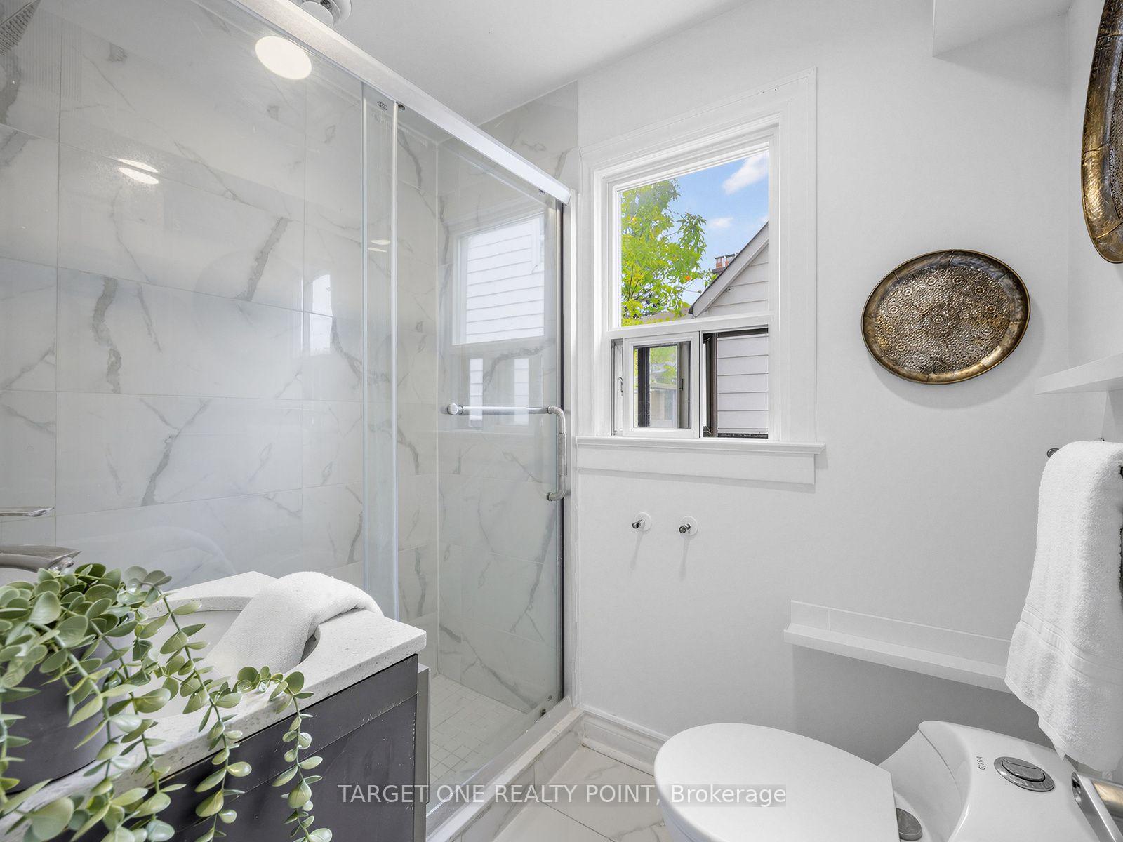 Photo 25 of 75 Gradwell Drive, Scarborough, Cliffcrest — HOMEH