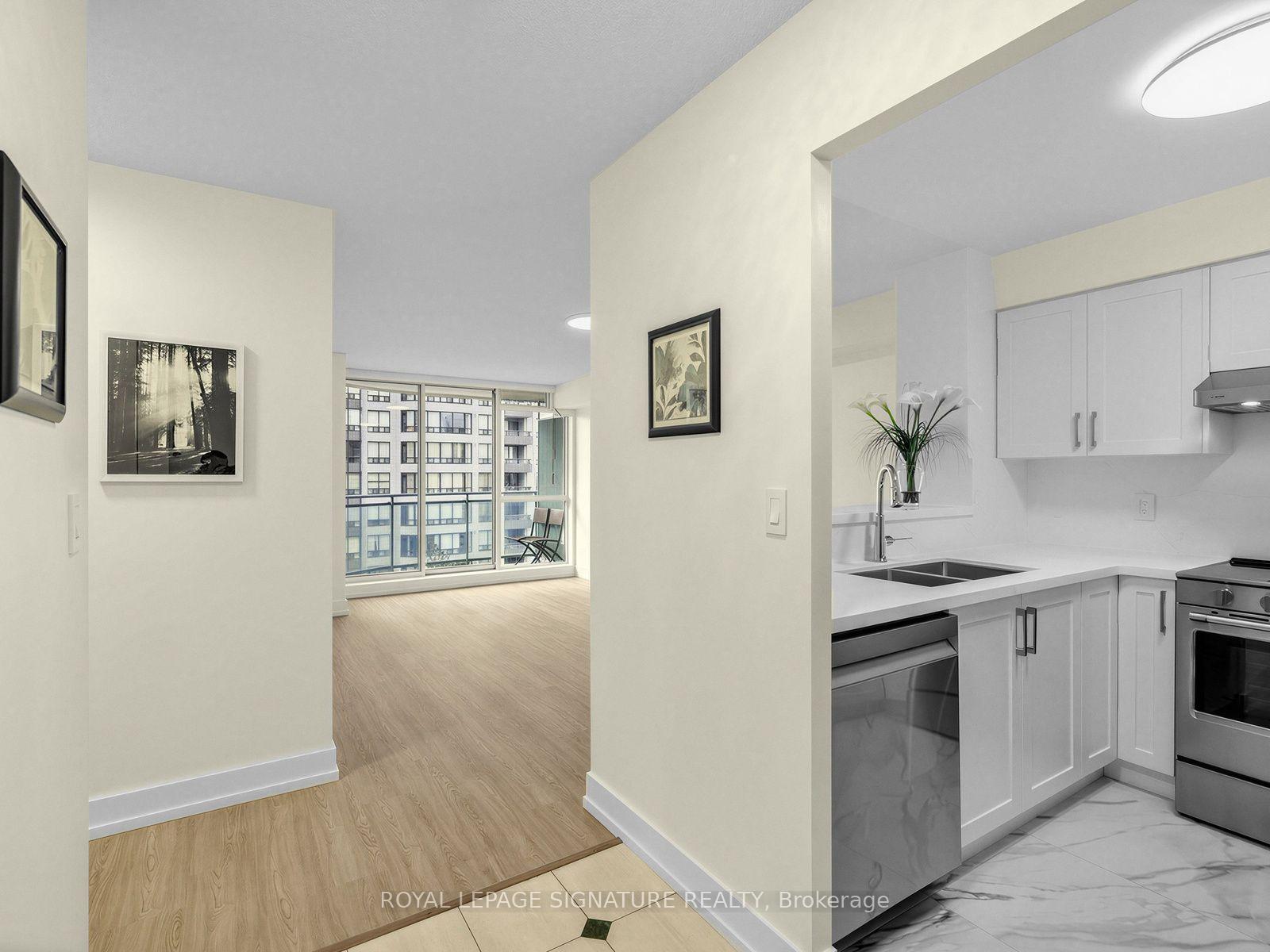 Photo of Unit 1009, 28 Pemberton Avenue