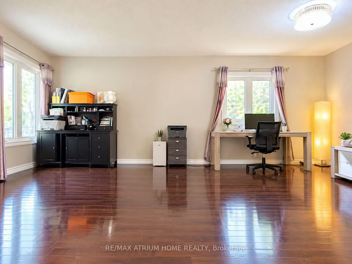 Photo 2 of 131 Redondo Drive, Vaughan, Beverley Glen — HOMEH