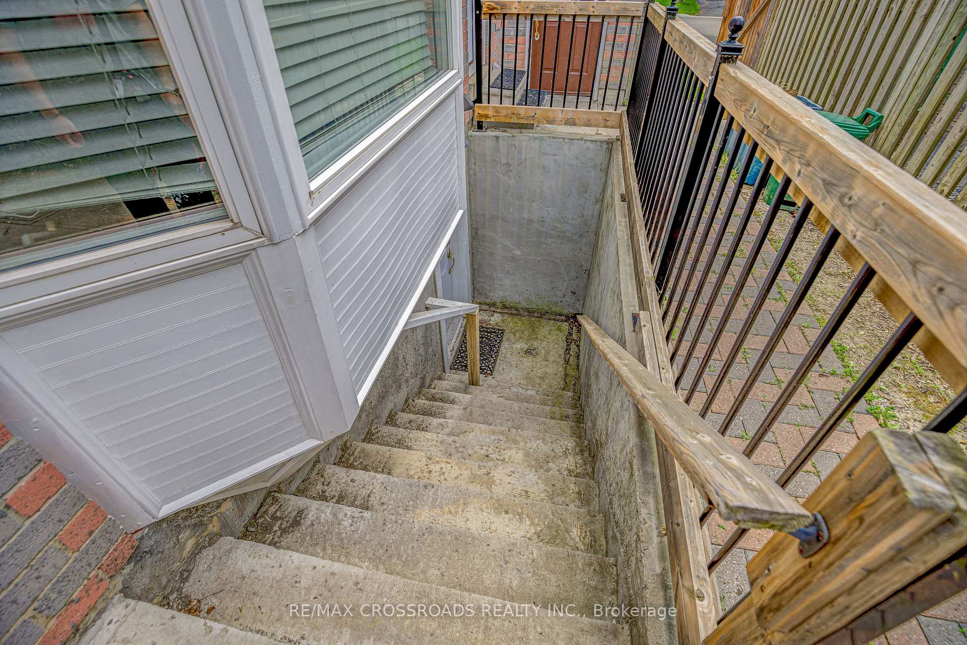 Photo 5 of 2 Viceregal Court, Whitby, Blue Grass Meadows — HOMEH