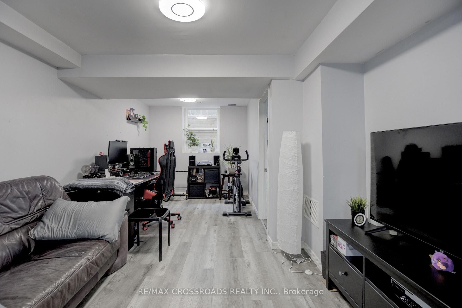 Photo 8 of 2 Viceregal Court, Whitby, Blue Grass Meadows — HOMEH