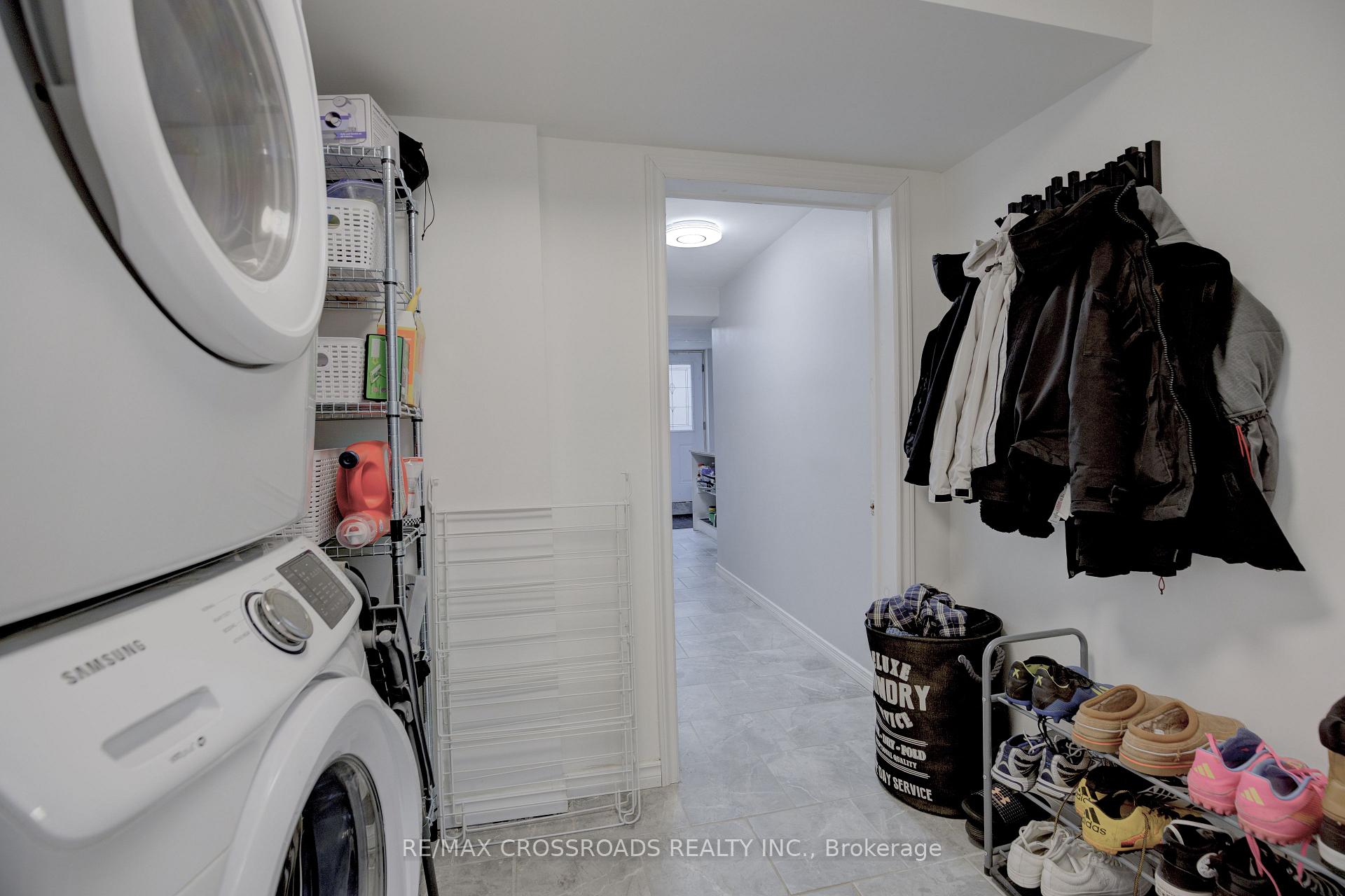 Photo 21 of 2 Viceregal Court, Whitby, Blue Grass Meadows — HOMEH