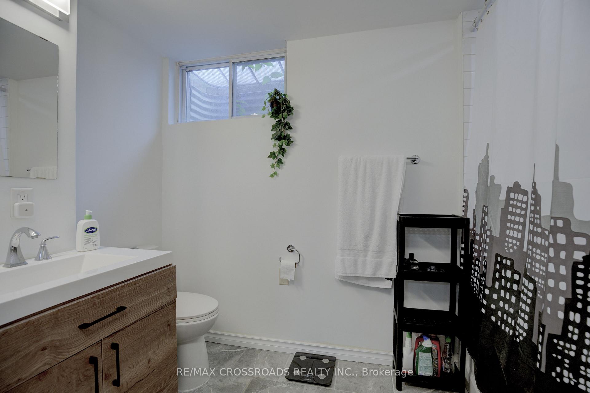 Photo 22 of 2 Viceregal Court, Whitby, Blue Grass Meadows — HOMEH